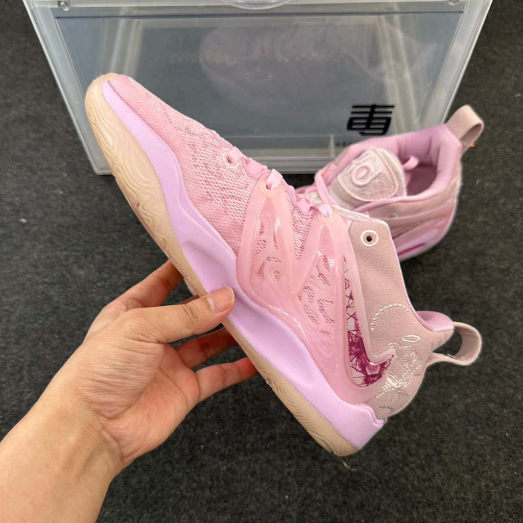 KD Durant 15 'Aunt Pearl'