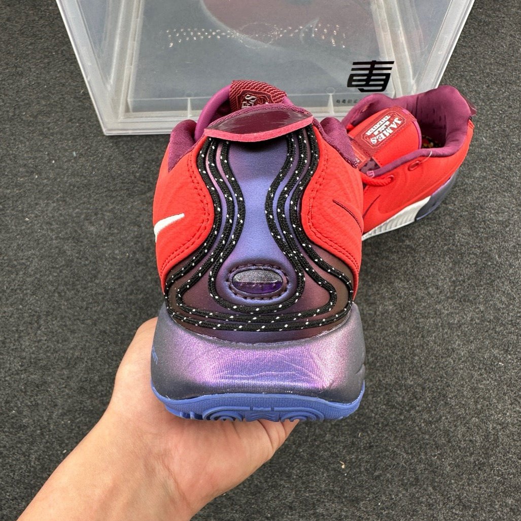 LeBron 21 XXI 'James Theatre'