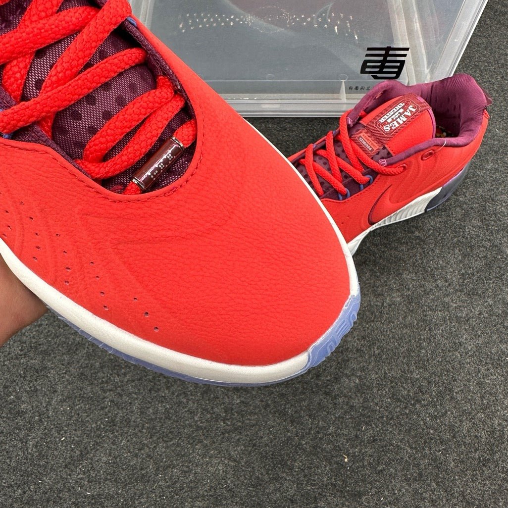 LeBron 21 XXI 'James Theatre'