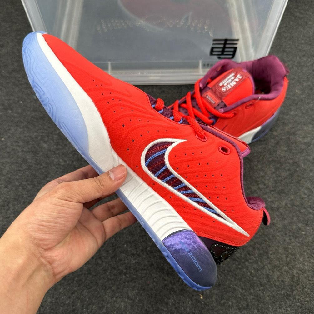 LeBron 21 XXI 'James Theatre'