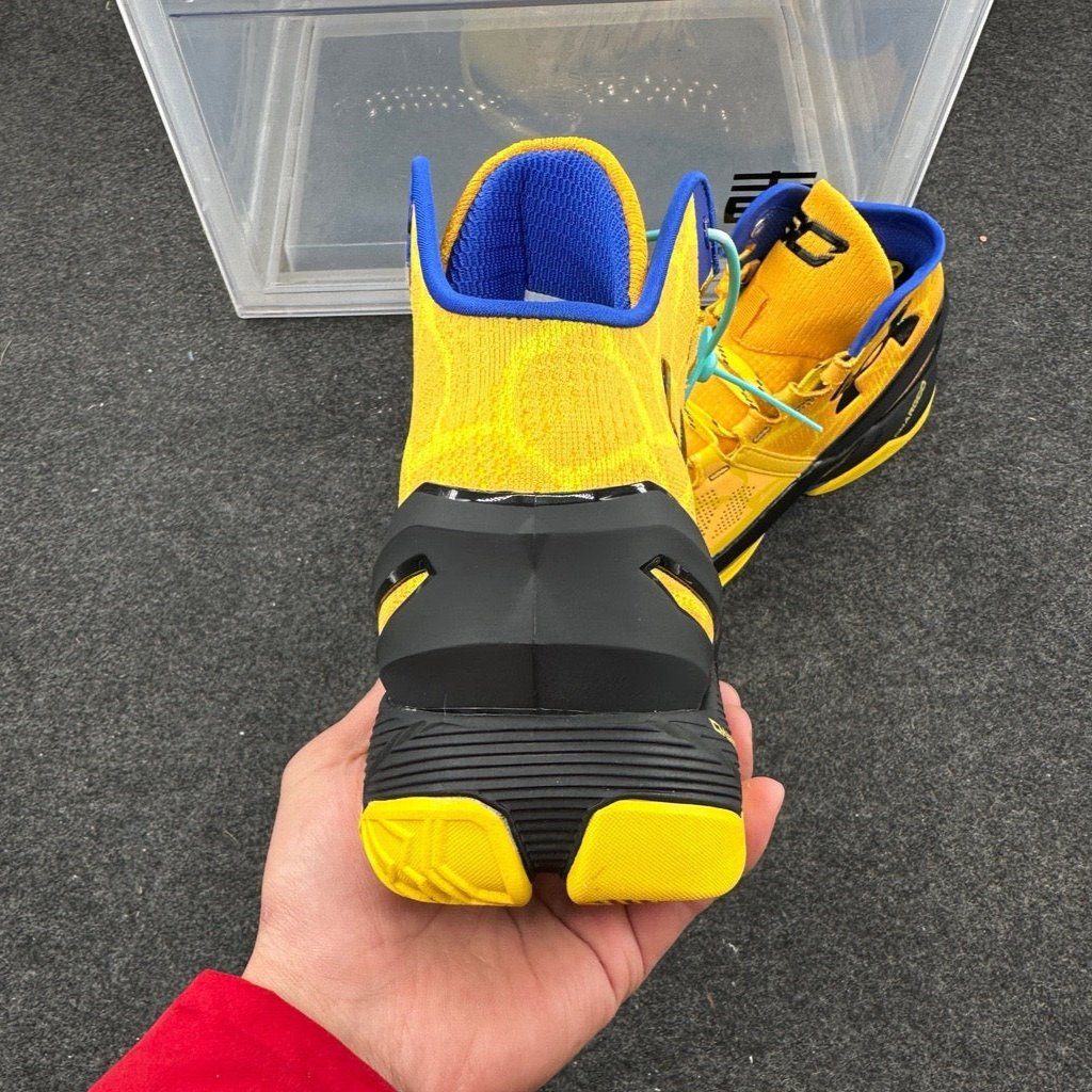 נעלי כדורסל קרי 2 Under Armor Curry 2 'Double Bang' מידות 36-46 ומשלוח חינם - TheShoval