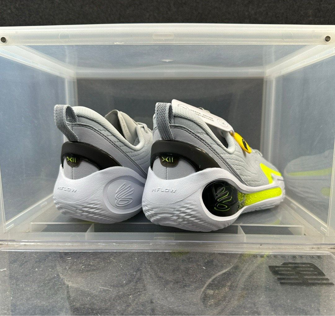 Under Armor Curry 12 'Gravity'
