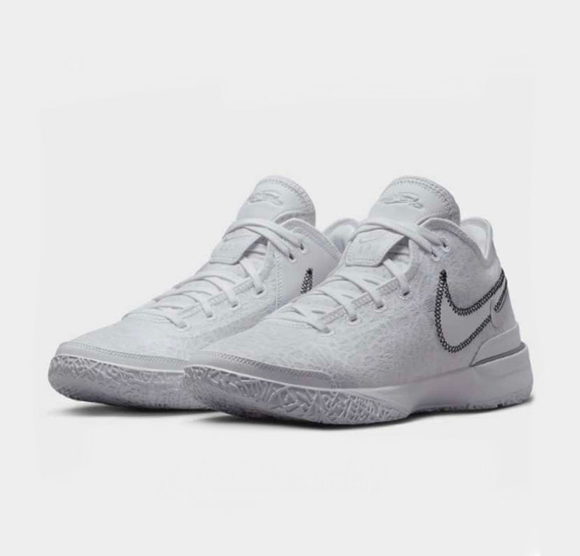 LeBron NXXT 20