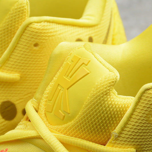 Kyrie 5 'Spongebob' - נייק x בובספוג