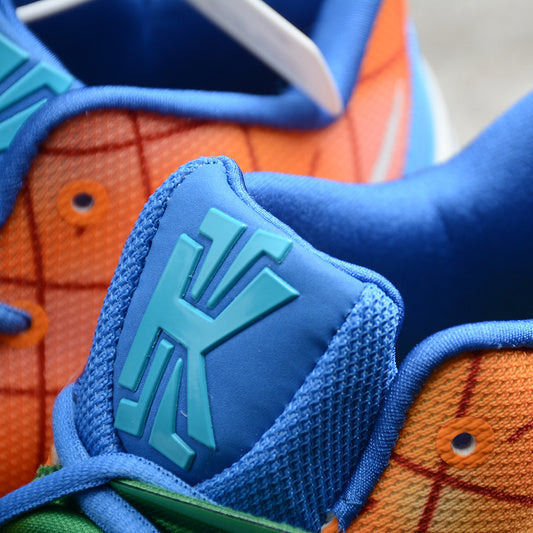Kyrie 5 'Pineapple' - נייק x בובספוג